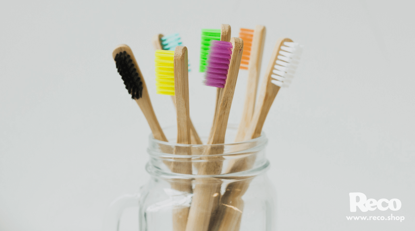 37 Hacks for an Old Used Toothbrush